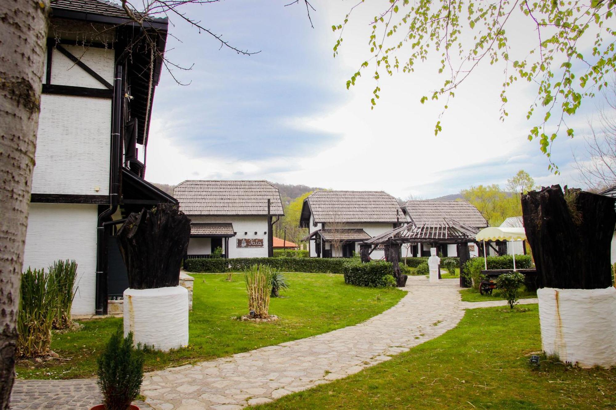 Turisticko Naselje Natura Art-Hotel Opal Art Lohovo Kültér fotó